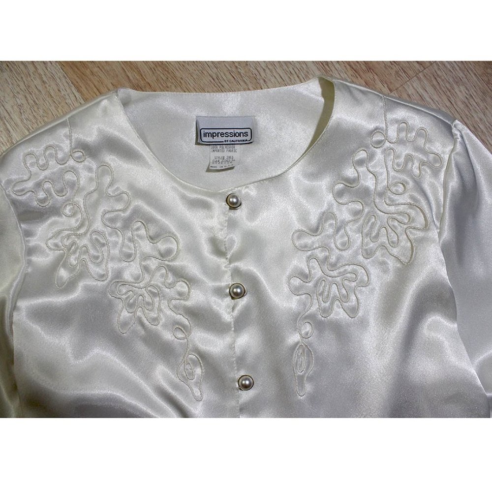 VINTAGE Glamour! Cream Satin Blouse Embroidery WOW - Picture 5 of 5